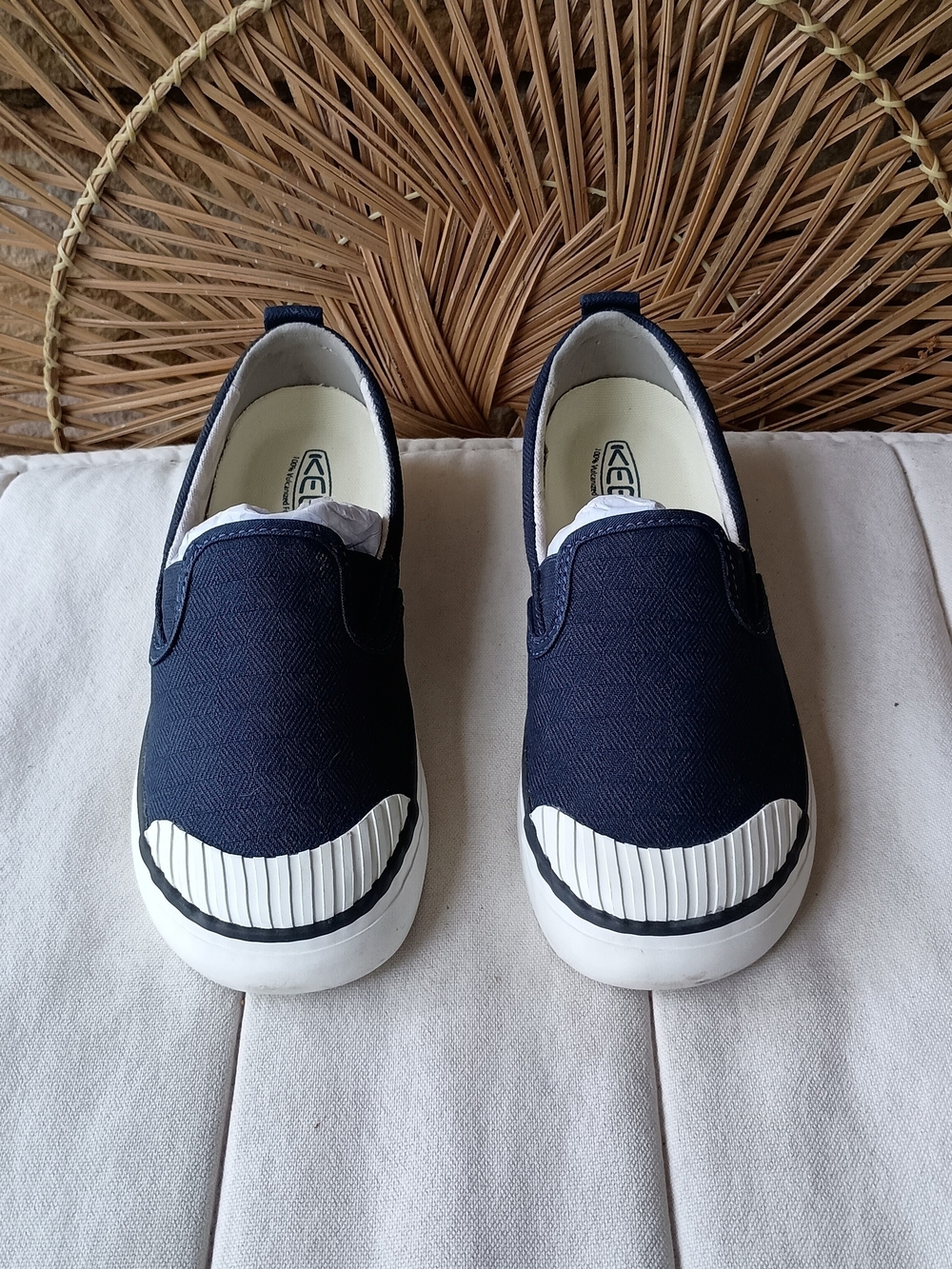 KEEN Women's Navy Slip-On Canvas Shoes_6